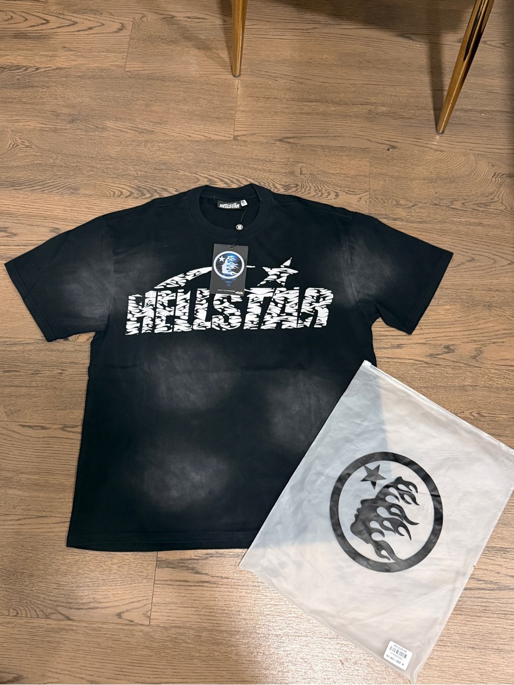 Hellstar Men's Black Short-Sleeve Logo Tee